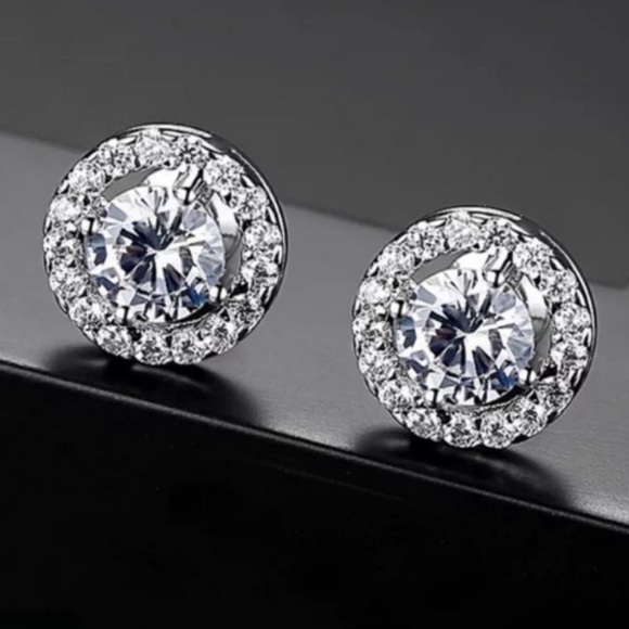 NEW Brilliant Cut 18K Diamond Halo Stud Earrings - Picture 2 of 5